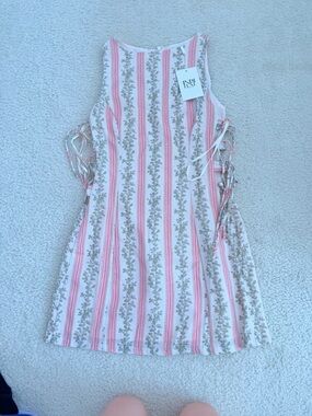 Tea party dress with tie up detail